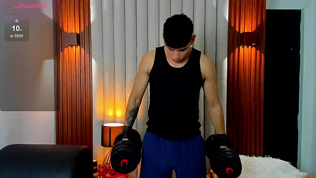 Justin mack online show from November 28, 8:00 pm