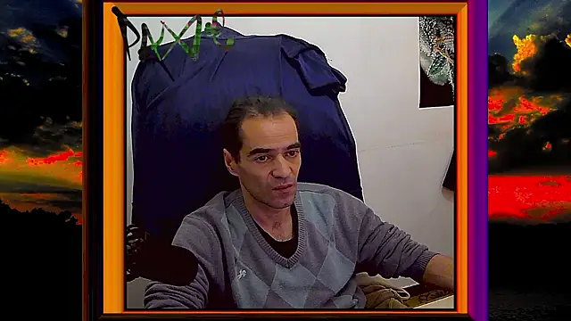 ReyDeBotones online show from February 26, 9:38 pm