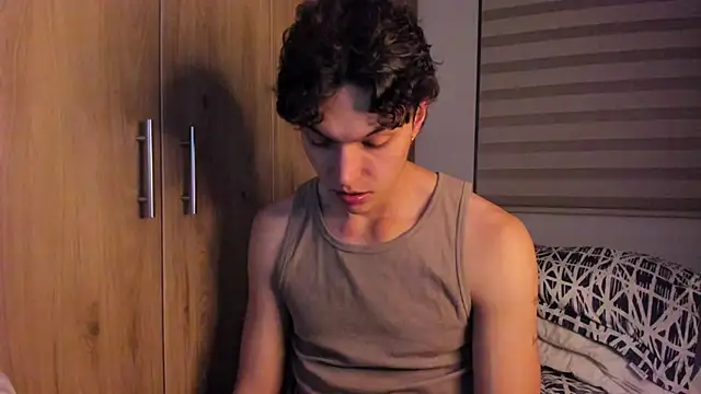 Snapshot of Mastrangelo_xxx chatting on September 13, 4:13 am Mastrangelo xxx online show from September 13, 4:13 am