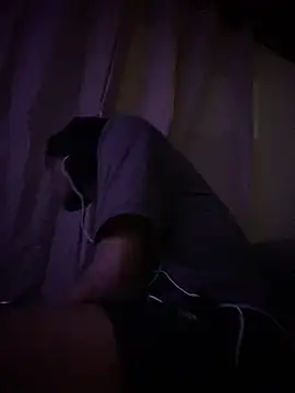 Mineirinho043 online show from March 28, 11:16 pm