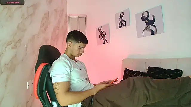 ANDRES STUD online show from December 20, 5:14 am