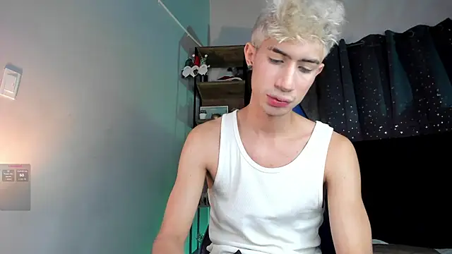 NovaaWheler online show from December 22, 12:41 am