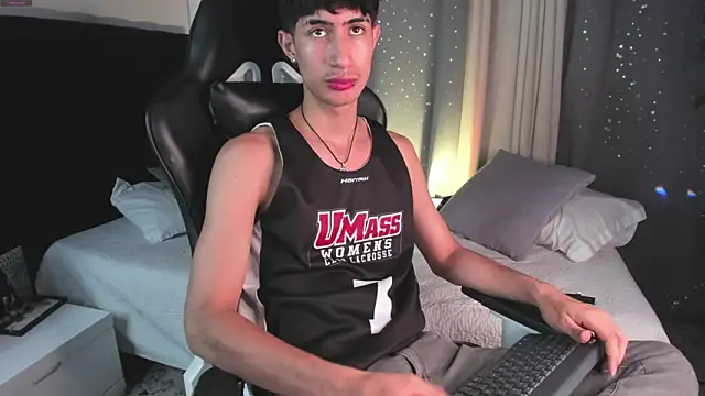 NovaaWheler online show from September 12, 9:26 pm