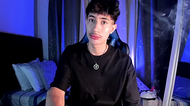 NovaaWheler online show from October 6, 7:18 pm