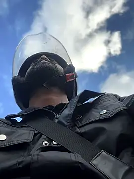 Rishwithr online show from October 11, 1:53 am