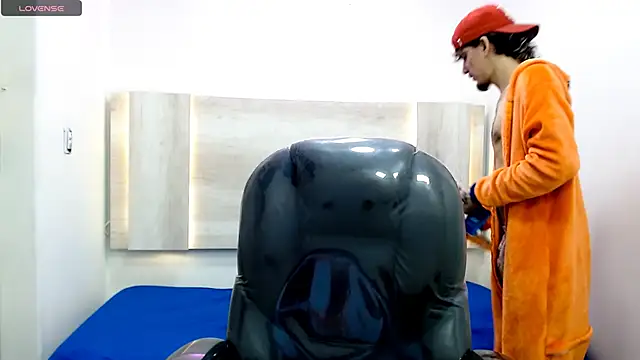 Dirty Kingg online show from February 26, 11:13 pm