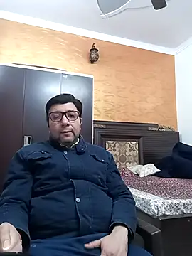 innocentboy1987 online show from February 14, 4:37 am