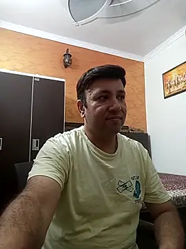 innocentboy1987 online show from September 15, 5:09 am