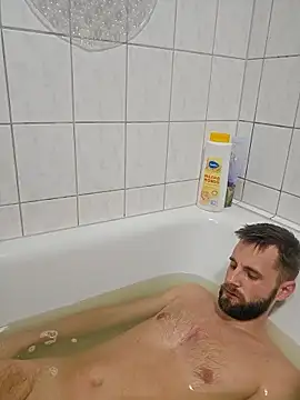 ademandjulia online show from January 9, 6:35 pm