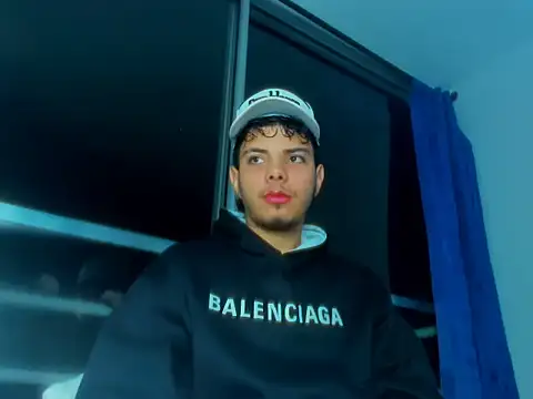 Alessandro 1610 online show from October 2, 5:55 am