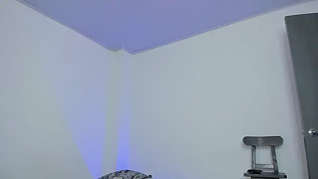 hugosan12 online show from September 23, 6:51 pm