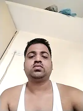 Vij717 online show from September 13, 1:50 am