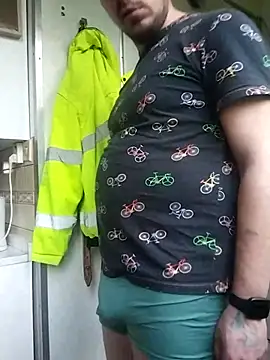 jarous32- online show from February 20, 6:28 am