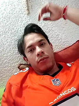 wAlewaxa online show from February 17, 6:42 am