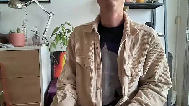 MikymikeBBWD online show from November 13, 2:44 pm