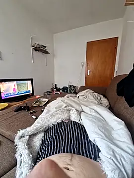 DerechteJunge online show from March 22, 10:20 am