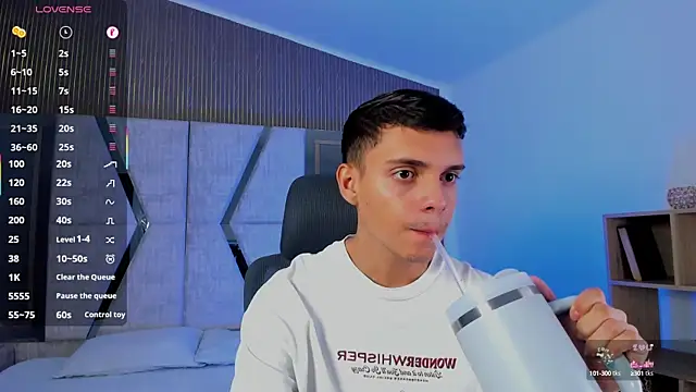 JacobRoberts1 online show from October 14, 8:27 pm