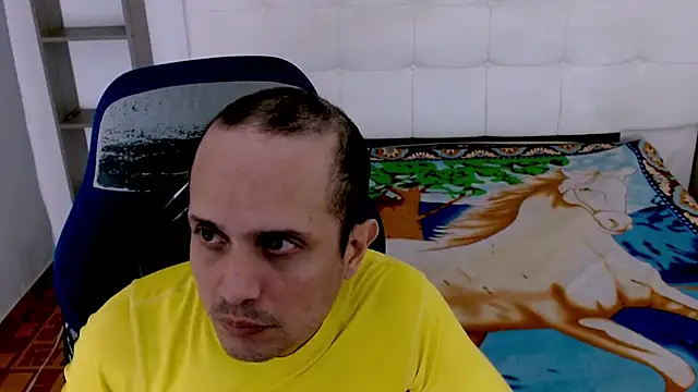 Snapshot of JhonTorres018 chatting on November 1, 3:43 am JhonTorres018 online show from November 1, 3:43 am