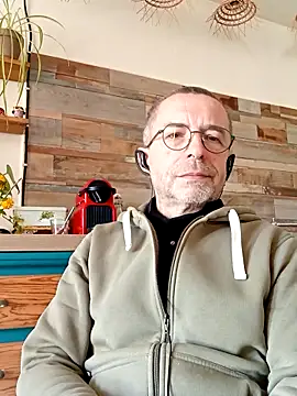 Xavspank2 online show from March 31, 9:22 am