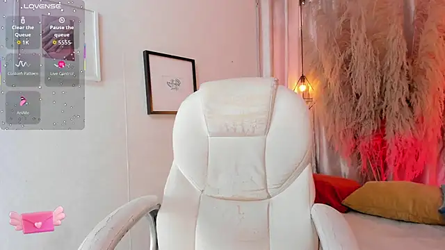 iiangel  online show from September 18, 8:44 pm