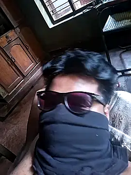 Snapshot of samdavid162 chatting on March 2, 4:18 am samdavid162 online show from March 2, 4:18 am