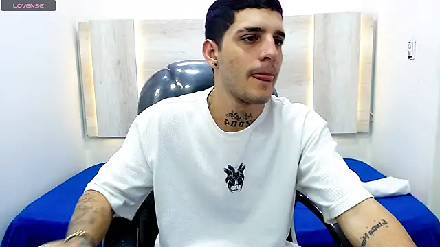 prankish boy online show from February 22, 5:44 am