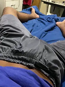 Snapshot of ldkzinnn chatting on March 6, 10:26 pm ldkzinnn online show from March 6, 10:26 pm