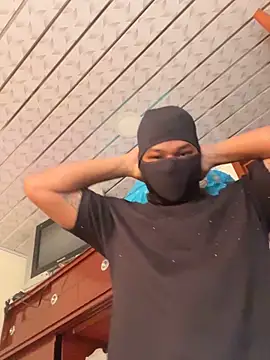 Saipuer31 online show from February 14, 9:10 pm