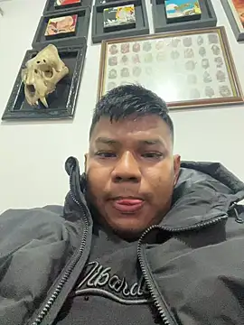 Saipuer31 online show from April 16, 9:39 pm