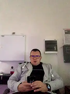 Mike8523 online show from September 28, 4:32 am