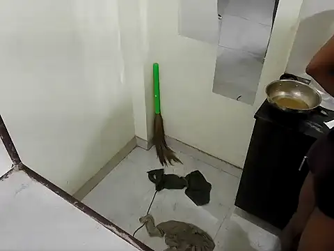 fitbuddy1 online show from September 21, 8:09 pm