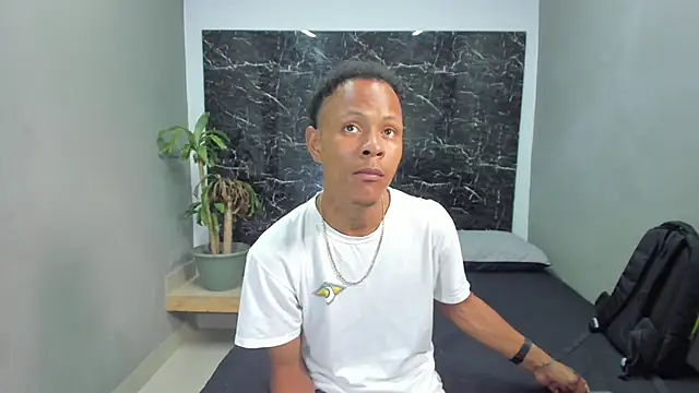 Kalvin Bronw96 online show from March 18, 7:12 pm