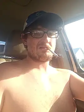 Snapshot of dylanroberts1995 chatting on March 3, 2:21 pm dylanroberts1995 online show from March 3, 2:21 pm