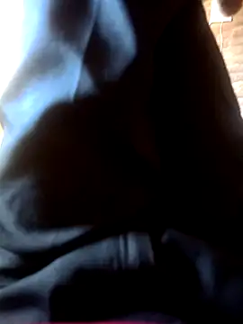 deshiwife26 online show from March 3, 9:50 am