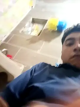 crisssalazar online show from October 29, 1:19 am