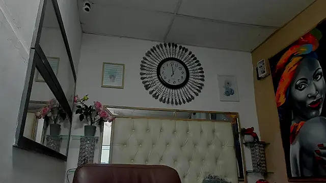 heiker  online show from November 25, 3:08 am