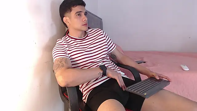 adam levis17 online show from April 21, 5:13 am