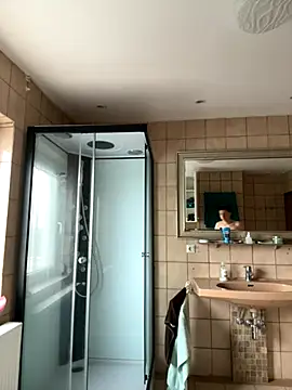 xy monkeyBigCock online show from September 30, 9:35 am