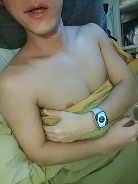 kiwibridy2 online show from October 26, 2:24 am