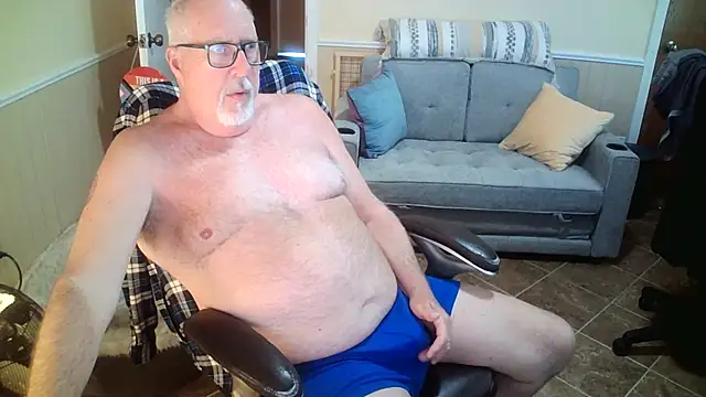 superbearboss online show from March 26, 8:02 pm