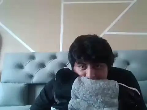  stiven 1817 online show from December 1, 7:39 pm