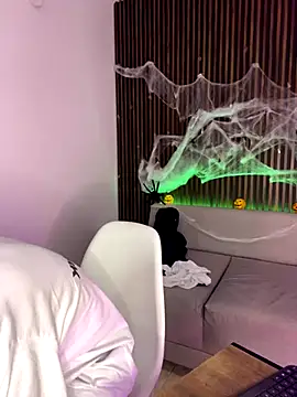 troy rouge online show from October 21, 7:28 pm