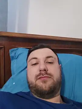 hugedickedd online show from February 15, 9:18 am