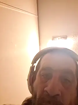 mayg online show from February 17, 6:34 am