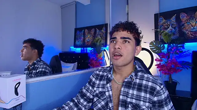 LucasCarterr  online show from November 14, 4:48 am