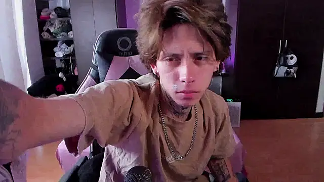 xIce Boy online show from March 7, 2:48 pm