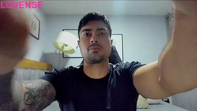 Dante Storm online show from October 19, 9:07 pm