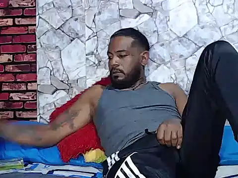 BladeFoxxx1 online show from February 19, 3:58 am