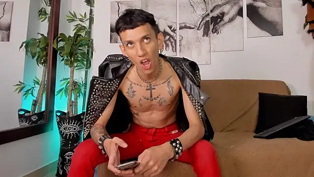 Giotrashy online show from January 11, 1:54 am