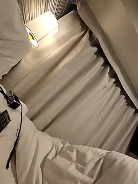 ikeike-kun online show from April 15, 1:11 pm